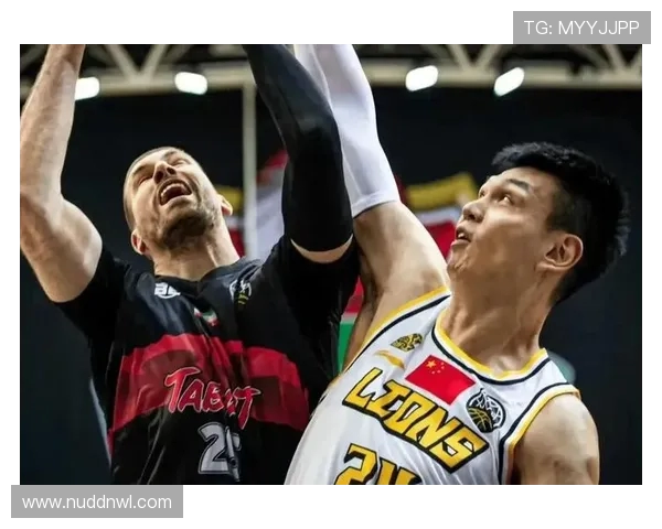 许钟豪铁山靠致亚洲第一后卫报销，CBA 恶汉再引国际争议(3)